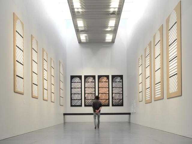 Salle de préparation aux vitraux de Conques au musée Soulages de Rodez