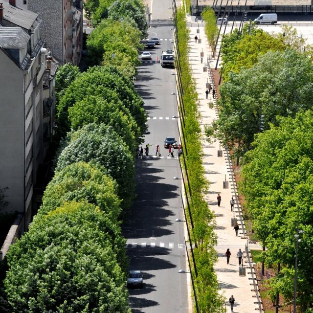 Vue sur l'avenue Victor-Hugo à Rodez