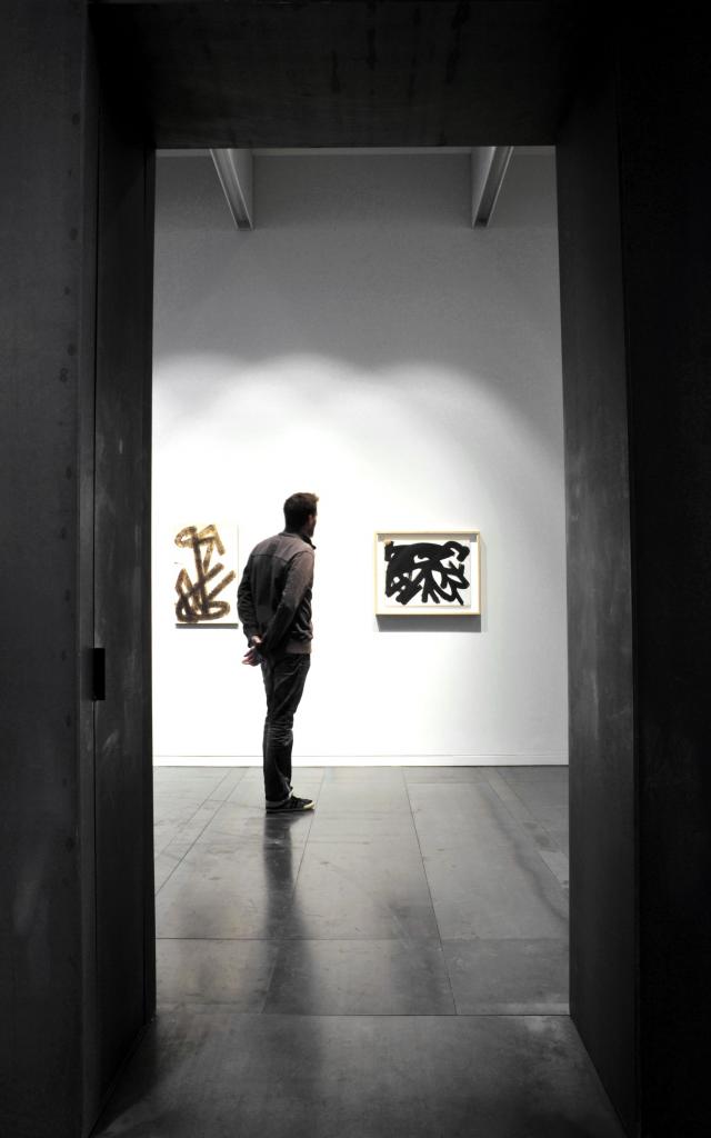 Brous de noix au musée Soulages