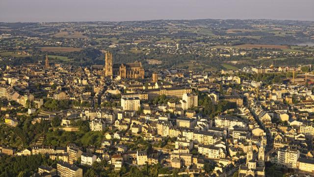 Vue panoramique de Rodez et les alentours