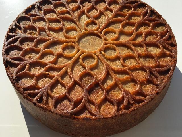 Emblème culinaire de Rodez : le gâteau La Mandarelle