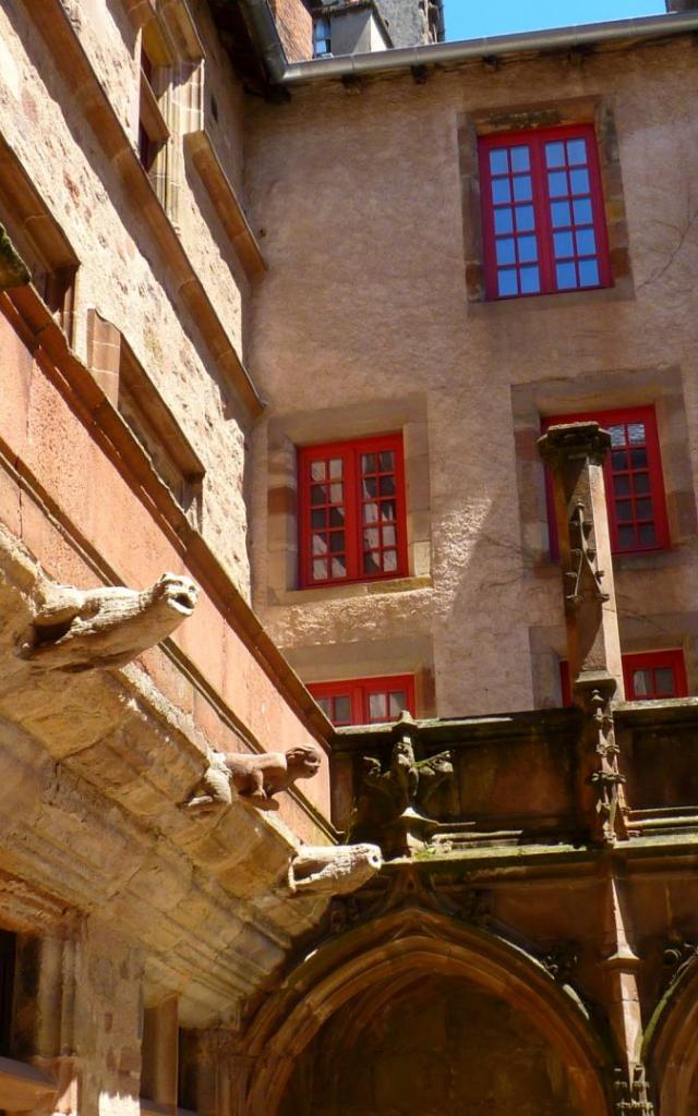 Gargouilles de la cour de la maison de Benoit de Rodez