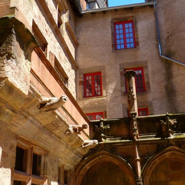 Gargouilles de la cour de la maison de Benoit de Rodez