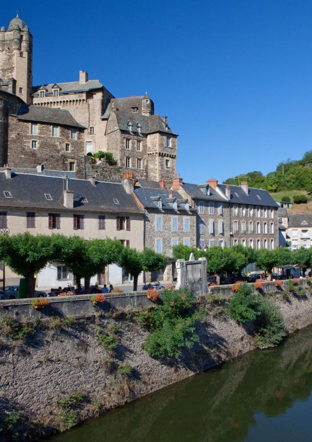 Estaing, un Plus Beau Village de France