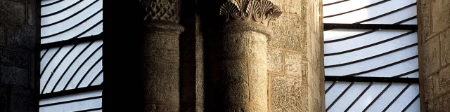 Vitraux de l'abbaye de Conques réalisés par Soulages