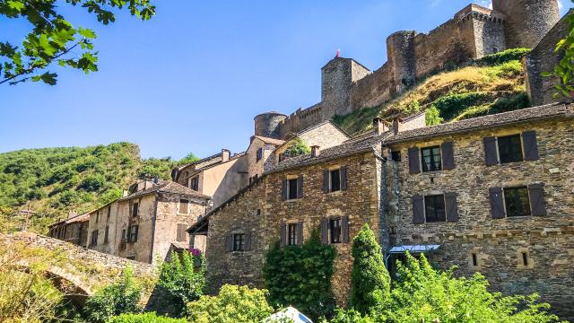 Brousse Le Chateau, un Plus Beau Village de France