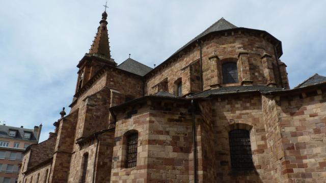 Vue latérale de l'église Saint-Amans de Rodez