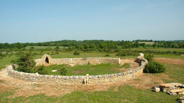 Une doline à Concourès