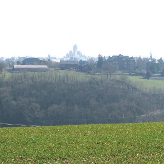 Vue sur la cathédrale depuis Olemps