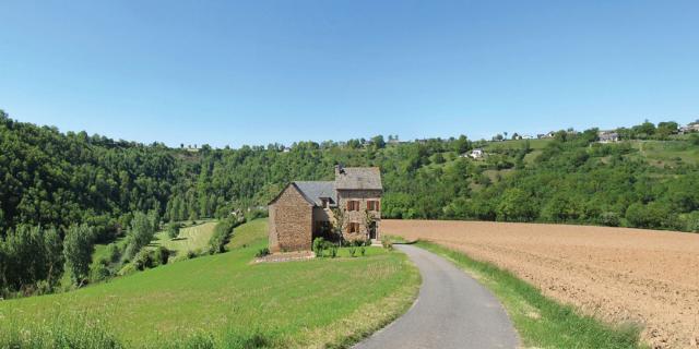 Route dans la campagne d'Olemps