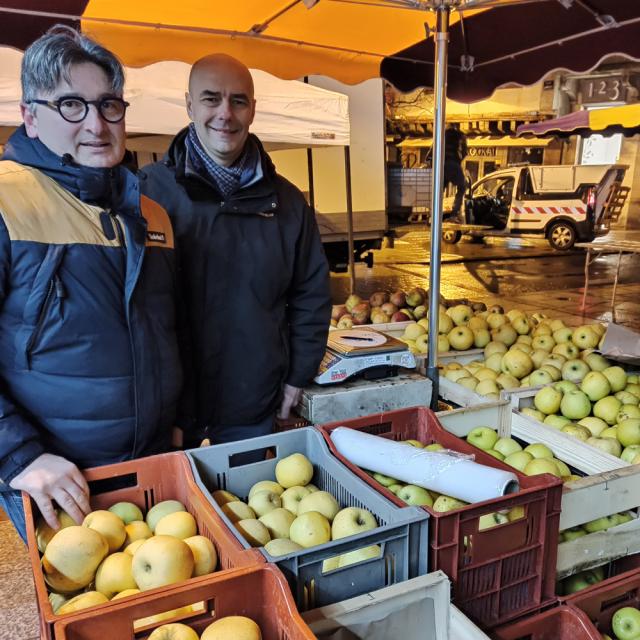 Le chef Chaillou et son maraîcher au marché