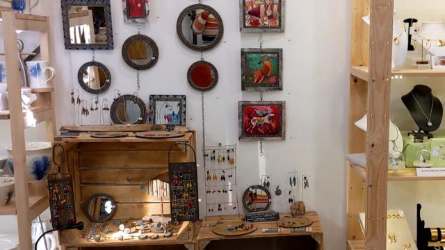 Boutique d'artisanat local Le Bal des Créateurs