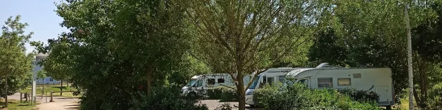 Vue sur l'aire de camping-cars de Rodez