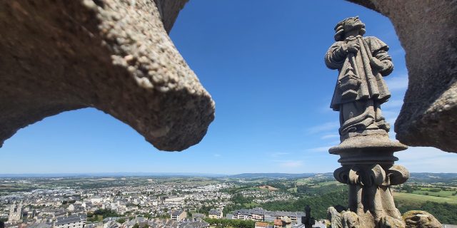 Ange thuriféraire du clocher de la cathédrale de Rodez