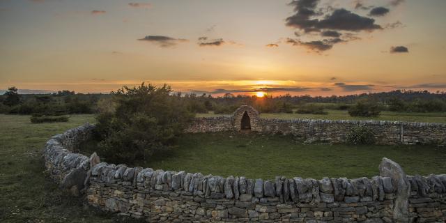 Coucher de soleil sur le Causse Comtal