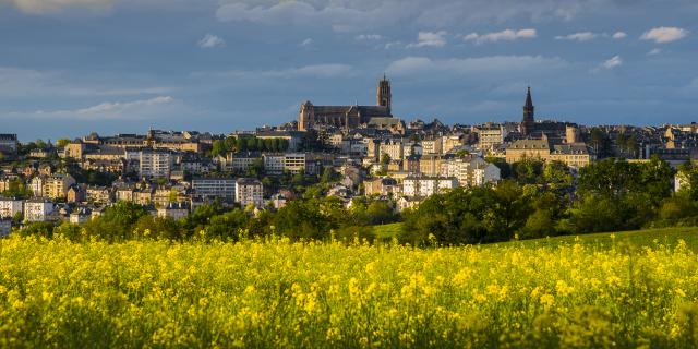 Vue sur Rodez au printemps