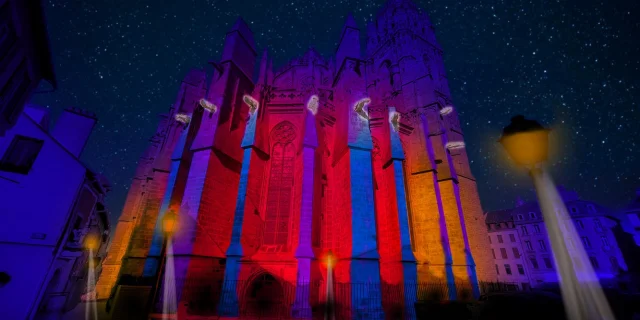 Image de synthèse illustrant le jeu de lumière estival de la cathédrale, côté chevet