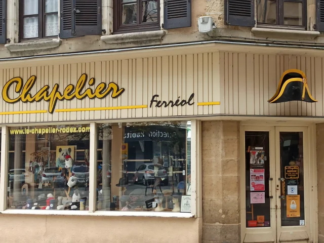 Vitrine du Chapelier Ferreol